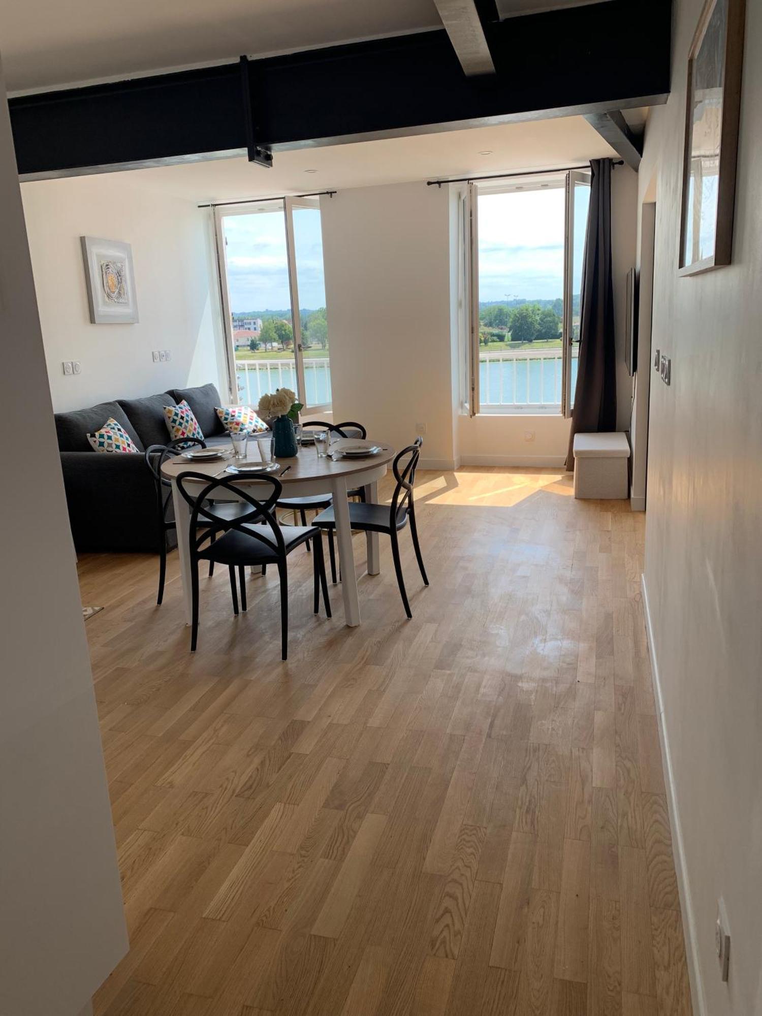 Appartement Neuf, Vue Sur Saone Mâcon Eksteriør billede