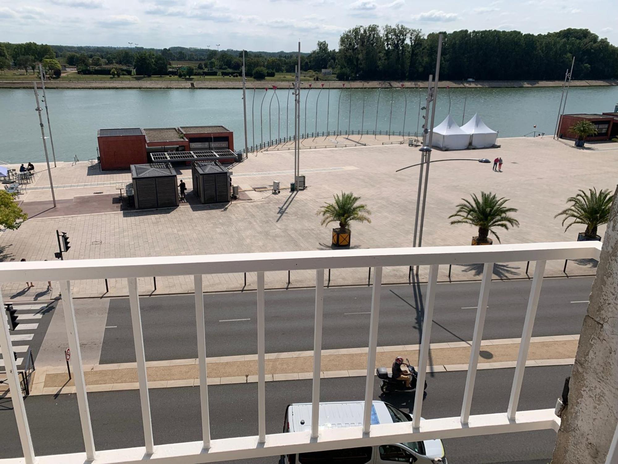 Appartement Neuf, Vue Sur Saone Mâcon Eksteriør billede